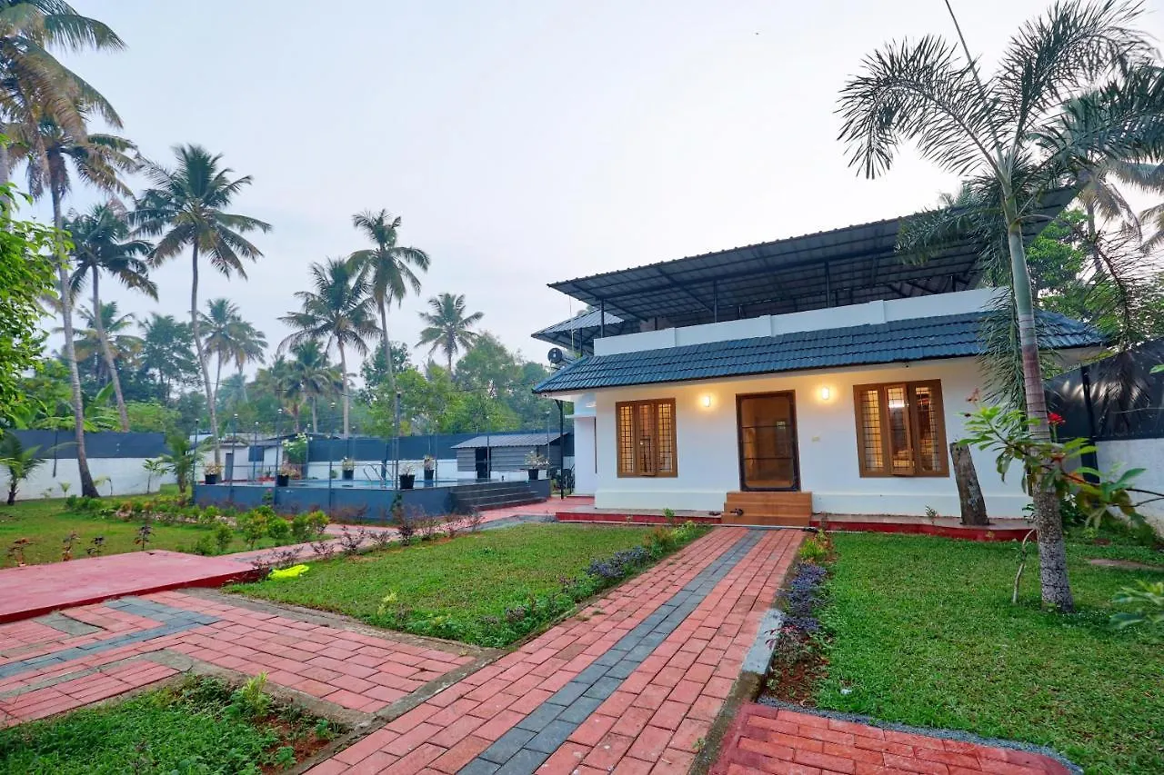 Waves And Shores Beach Villa Mararikulam