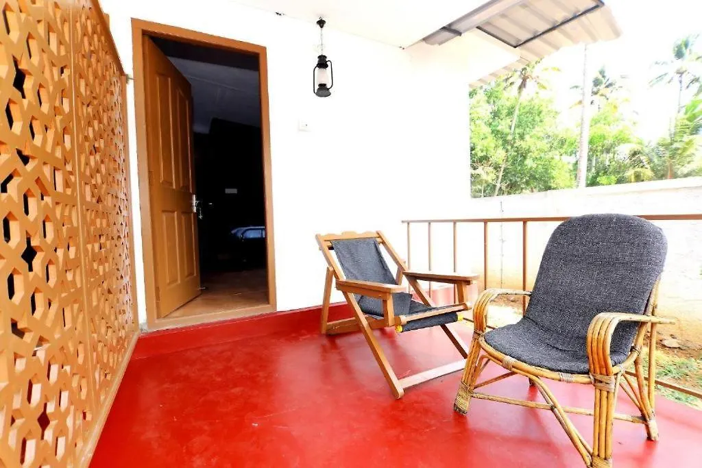 Waves And Shores Beach Villa Mararikulam